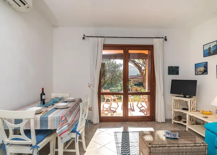 Quiet Sanibel - Happy *